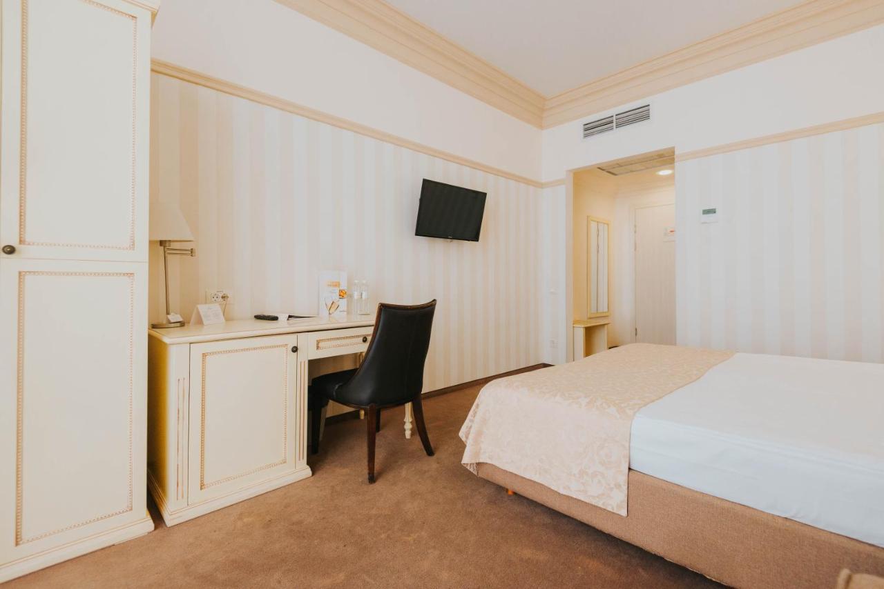 Premier Geneva Hotel オデッサ エクステリア 写真
