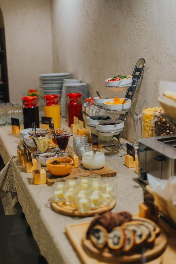Premier Geneva Hotel オデッサ エクステリア 写真