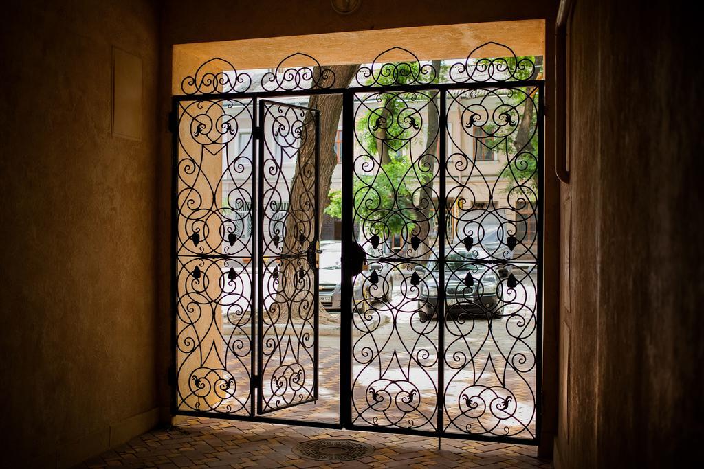 Premier Geneva Hotel オデッサ エクステリア 写真