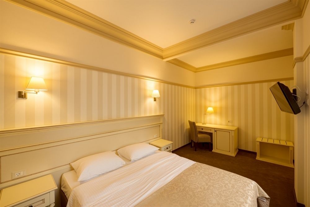 Premier Geneva Hotel オデッサ エクステリア 写真