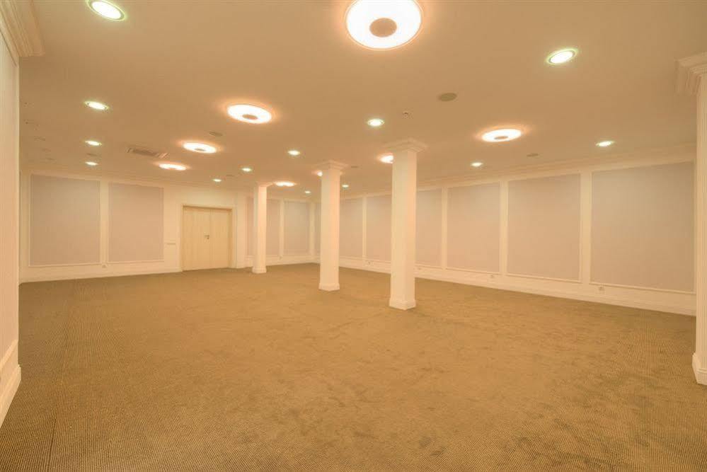 Premier Geneva Hotel オデッサ エクステリア 写真